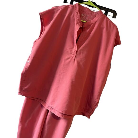 FIGS Women Technical Scrub Set Rafaela Top XL Jogger Pants Bottoms XL in Coral - Picture 4 of 10